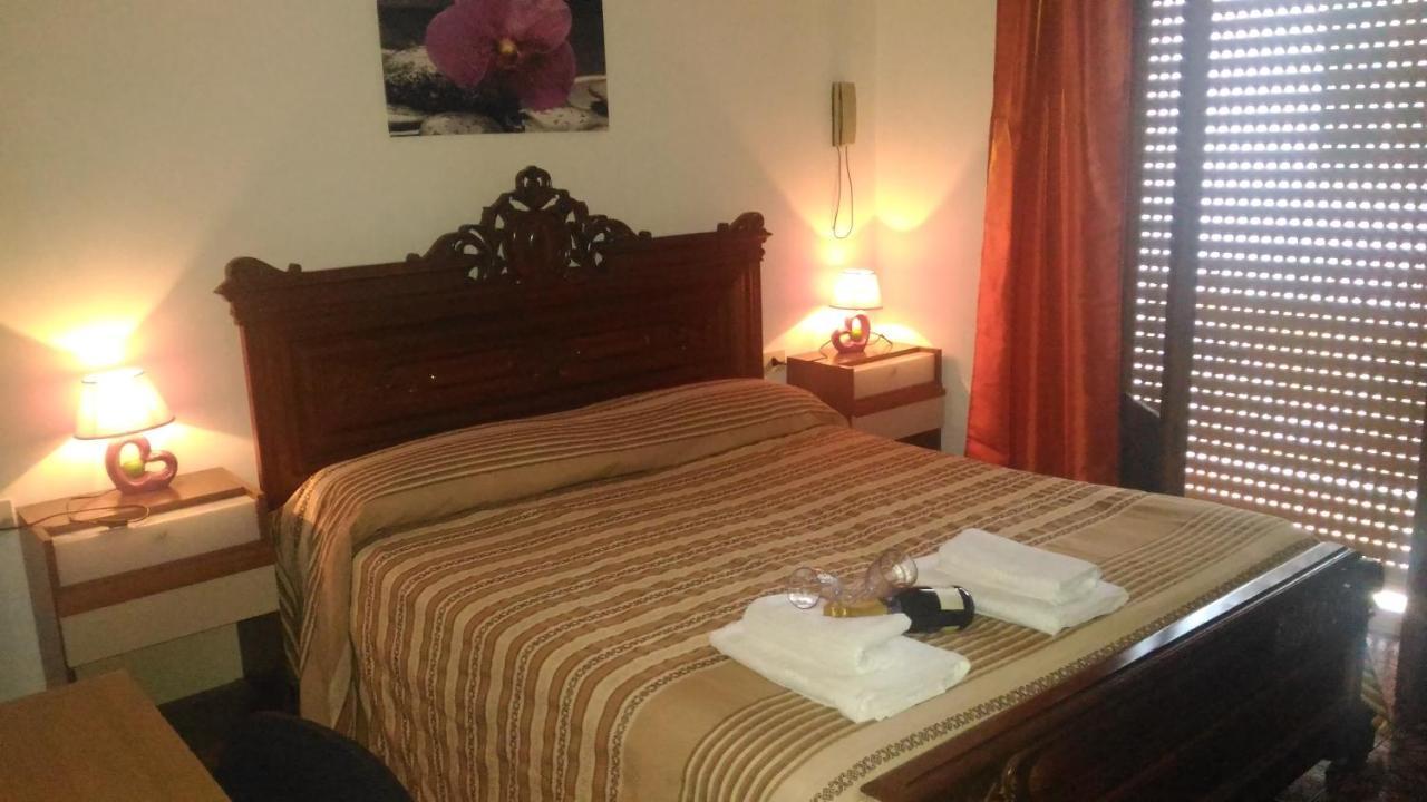 Hotel California Milazzo Eksteriør bilde