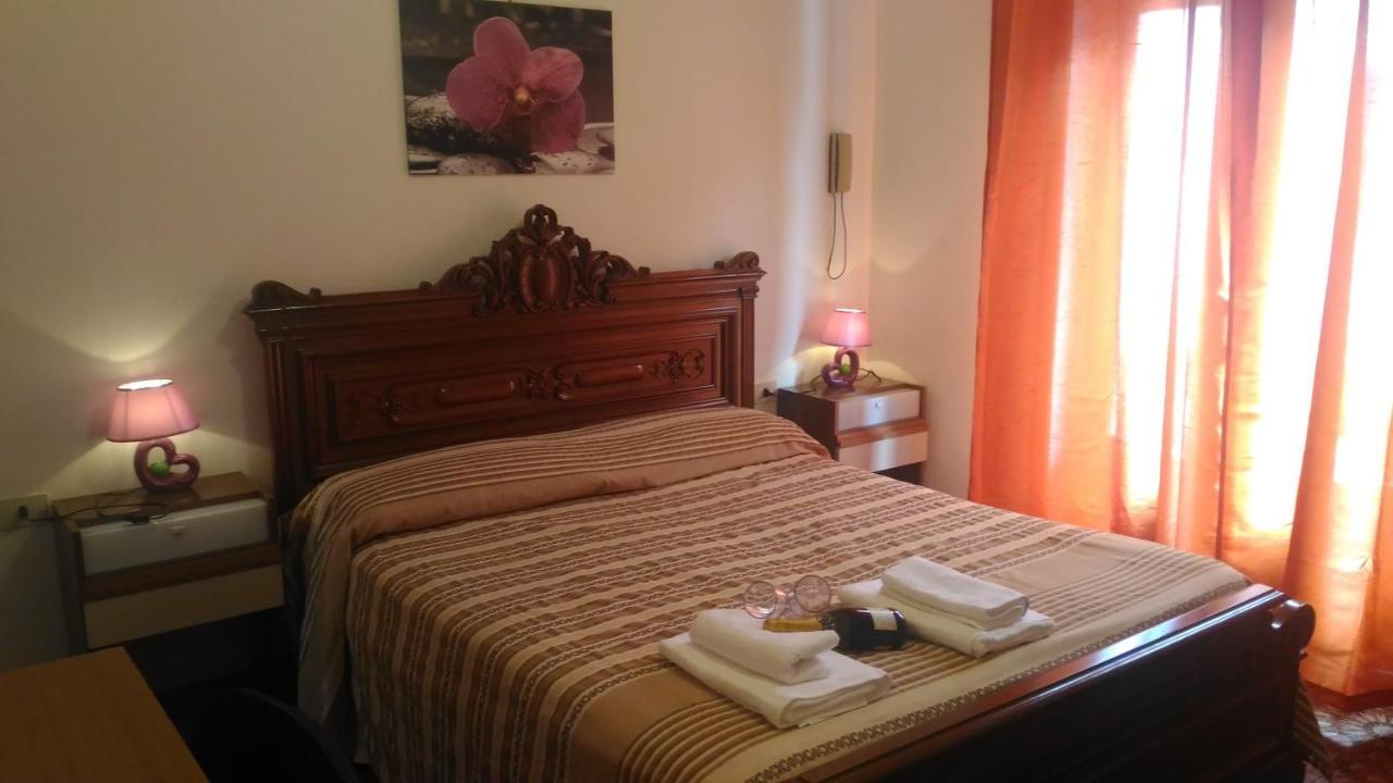Hotel California Milazzo Eksteriør bilde